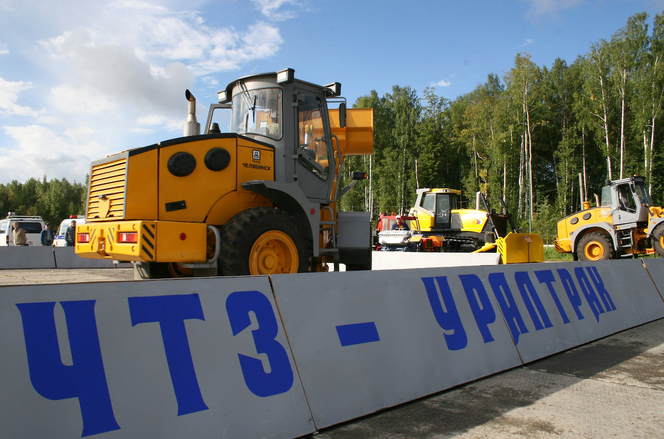 Судебные приставы уверяют, что блокировка счетов не парализует работу завода