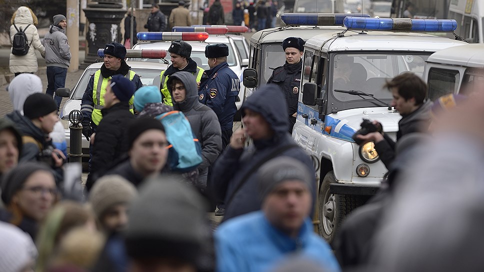 Участники митинга в Челябинске рассказывают, что полиция вела себя корректно 