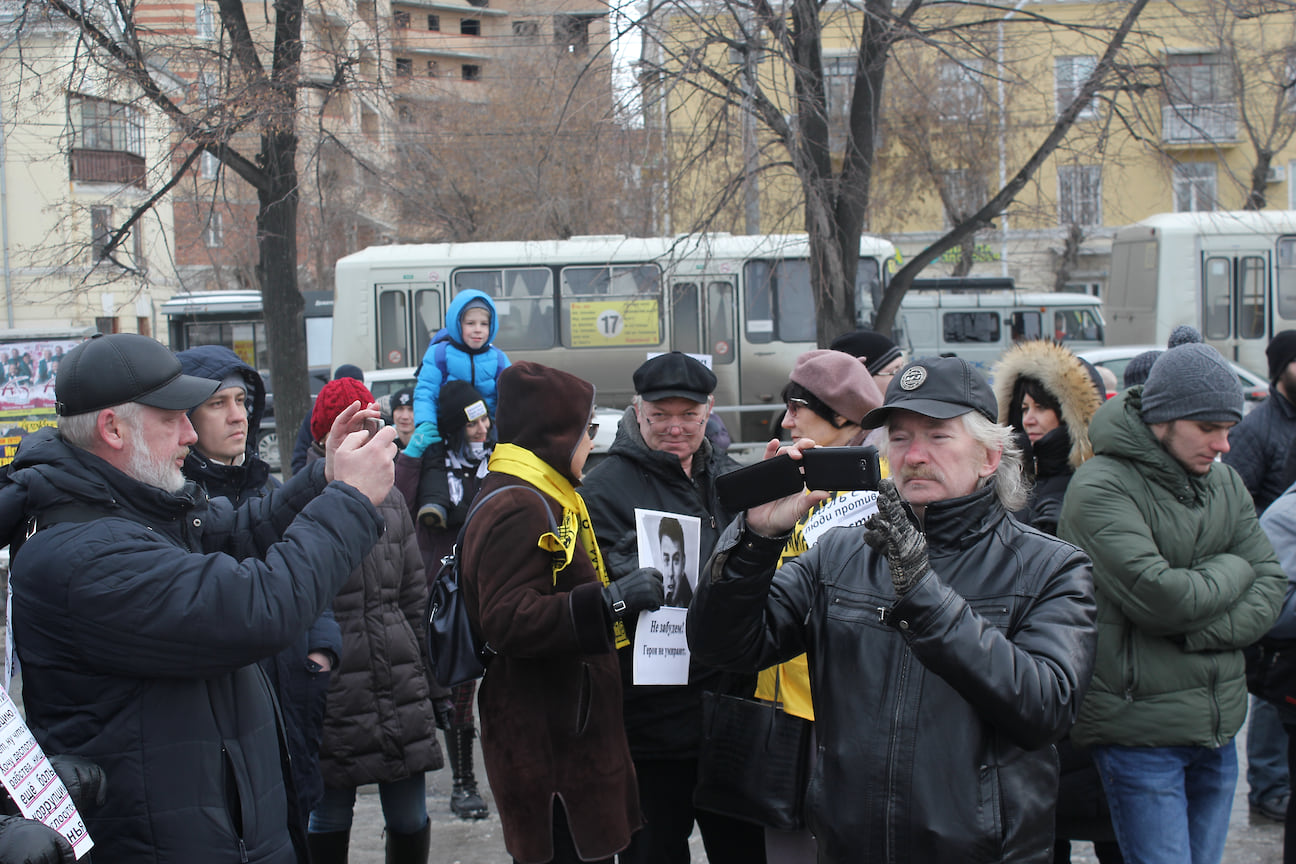 Митинг памяти Бориса Немцова в Челябинске