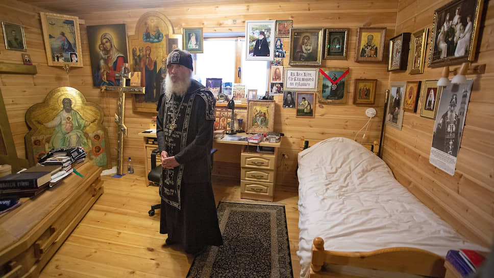 Схиигумен Сергий (Романов) заявил, что не покинет Среднеуральский женский монастырь