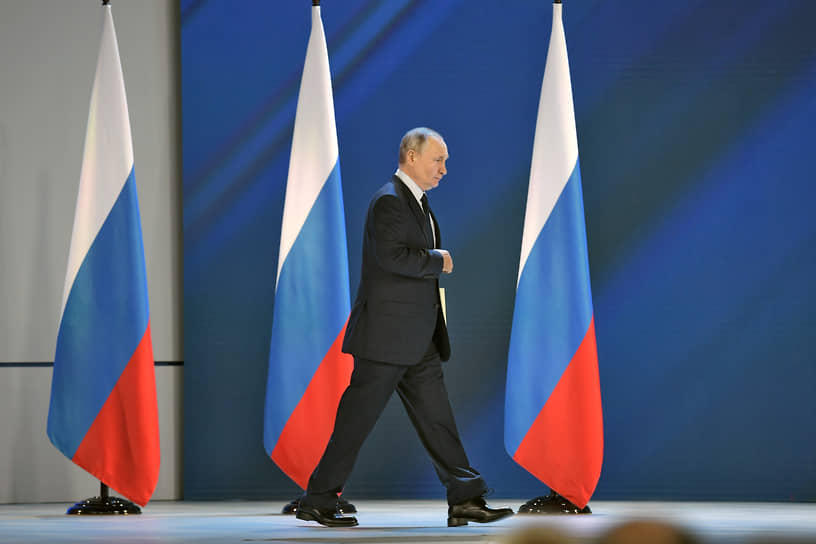 8
Президент Владимир Путин во время послания несколько раз остановился на уральских проектах 
