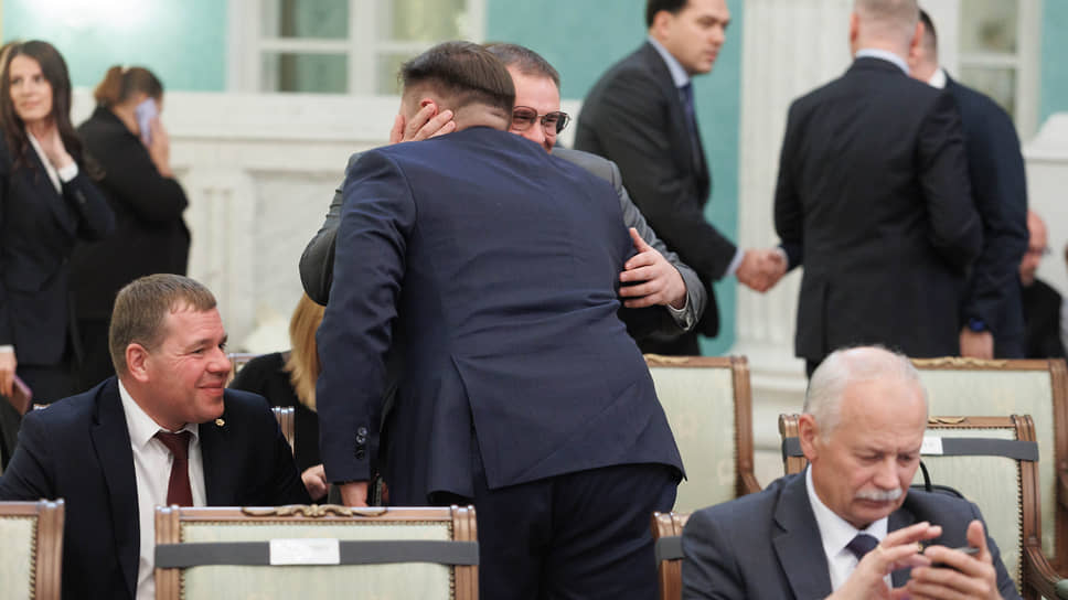 Церемония вручения мандатов избранным депутатам Екатеринбургской городской думы восьмого созыва в Доме Севастьянова