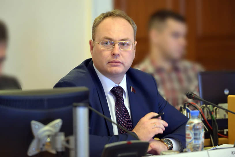 Депутат Юрий Юхневич