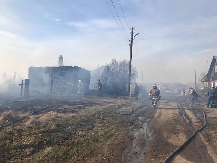 Пожар в поселке Пышма
