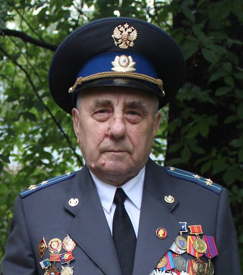 9 февраля 2022 года на 84 году жизни скончался заслуженный ветеран свердловского гарнизона ОВД полковник юстиции в отставке Михаил Ратников.
