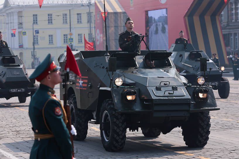 Парад Победы в Екатеринбурге