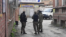 К центру ЧВК «Вагнер» в Екатеринбурге приехали вооруженные люди