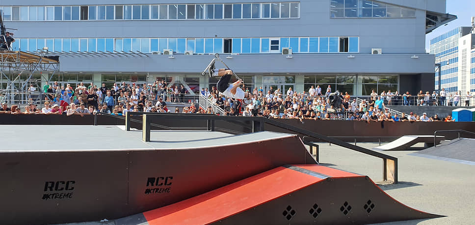 Турнир RCC Extreme в дисциплинах самокатов и BMX в рамках фестиваля RCC Fest в Екатеринбурге