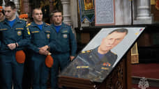 В Храме-на-Крови прошла панихида в память о погибшем главе МЧС РФ Зиничеве