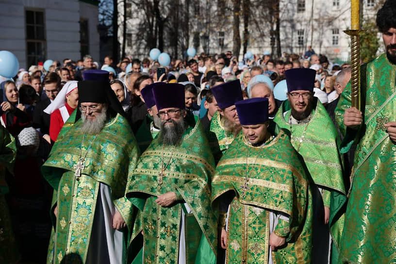 В Верхотурье прошли празднования, посвященные перенесению мощей святого праведного Симеона Верхотурского