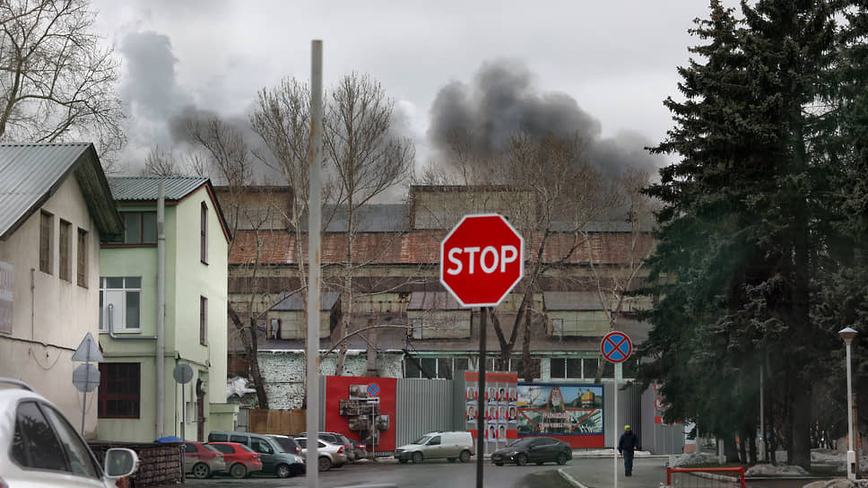 Пожар на территории промышленной площадки Уралмашзавода