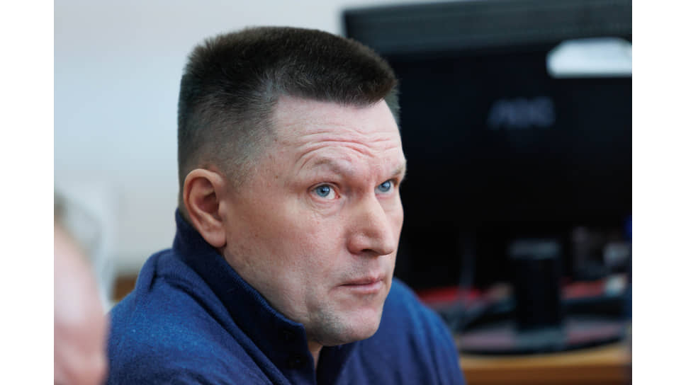Суд оставил на свободе главу Союза свердловских десантников Евгения ...