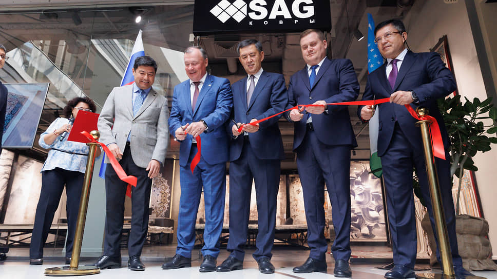 Открытие Самаркандского торгового дома (Узбекистан) компании «SAG ковры» в торговом центре &quot;Уют-холл&quot; в Екатеринбурге