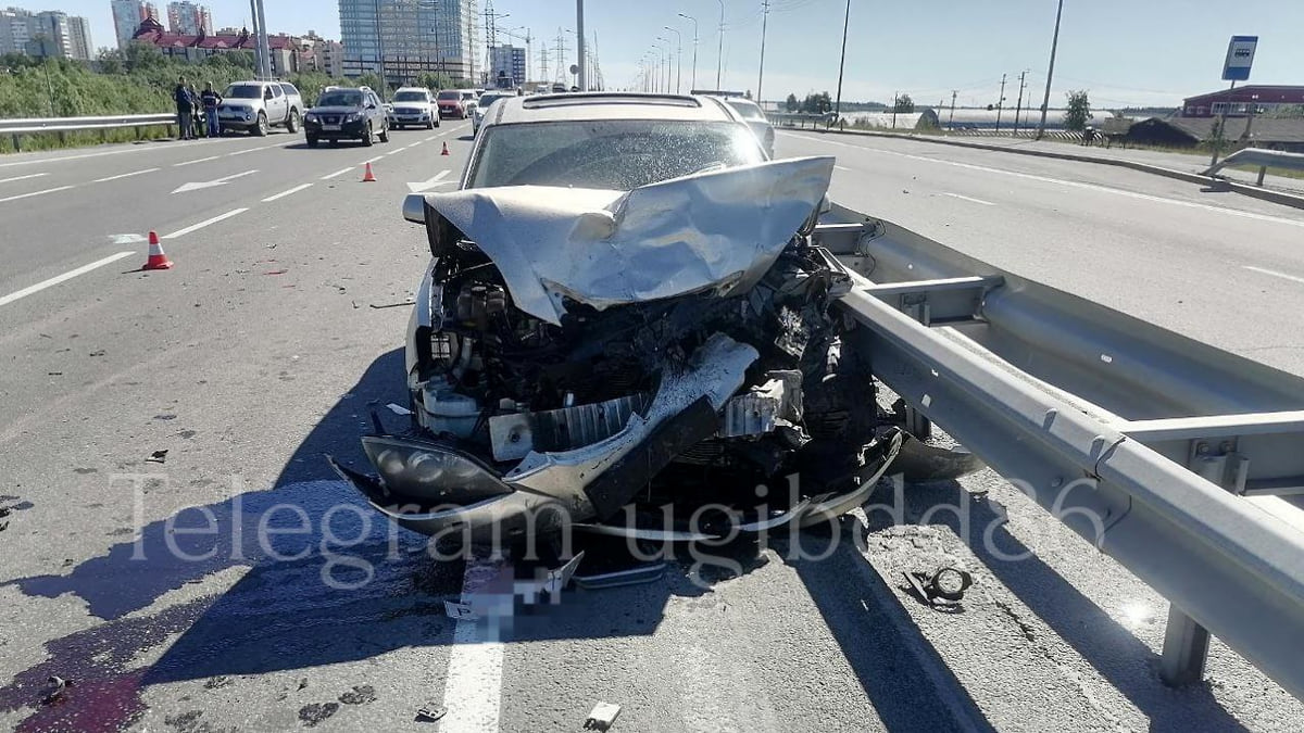 В Сургуте в ДТП с водителем без прав пострадали два человека – Коммерсантъ  Екатеринбург