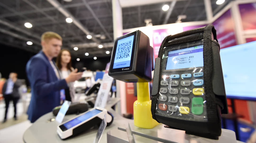 На Урале прошла первая оплата по универсальному QR-коду от НСПК