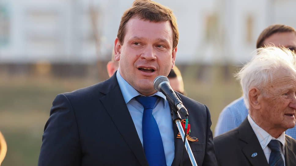 По словам Дмитрия Ноженко (в центре), новый план будет включать пять стратегических направлений вместо предыдущих семи