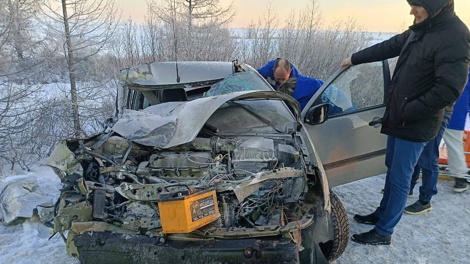 В ДТП на дороге &quot;Лабытнанги — Обская&quot; пострадали два человека