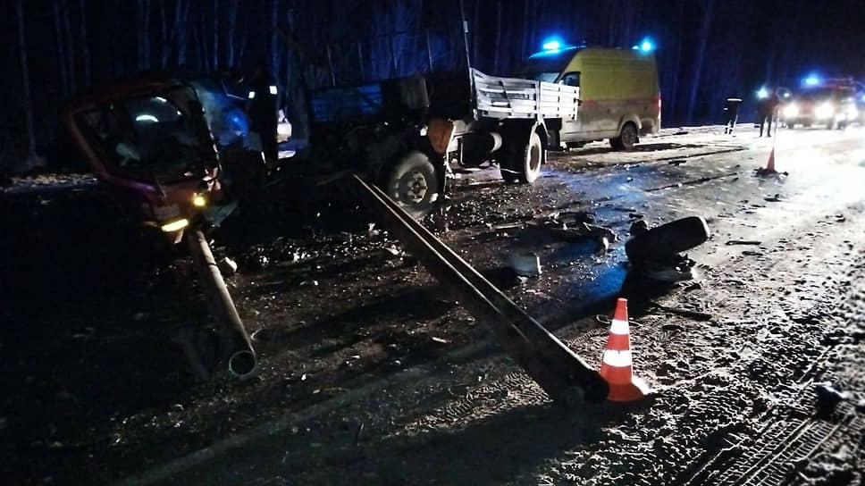 ДТП произошло на 171-ом км федеральной автодороги Курган — Тюмень, в нем погибли три человека, еще один получил травмы