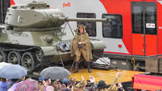 В Екатеринбурге встретили ретро-поезд «Эшелон Победы»