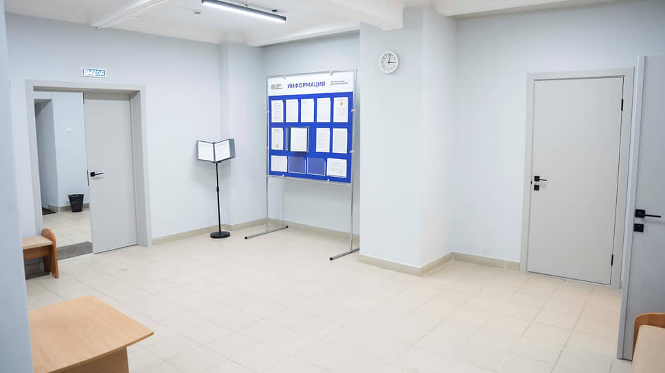 Библиотека №31 получила средства на ремонт входной группы