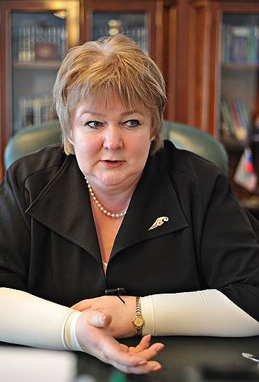 Ирина Решетникова впервые была назначена указом президента РФ на должность председателя арбитражного суда Уральского округа в 2010 году. В феврале 2017 года был подписан указ об ее назначении на новый срок