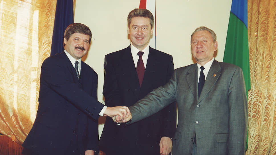 В 2004 году подписано соглашение о взаимодействии трех северных регионов – ХМАО, ЯНАО и Тюменской области. На фото слева направо: Юрий Нелов, Сергей Собянин и Александр Филипенко