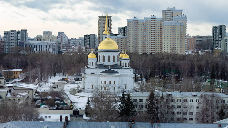 В соборе Александра Невского в советское время размещался краеведческий музей