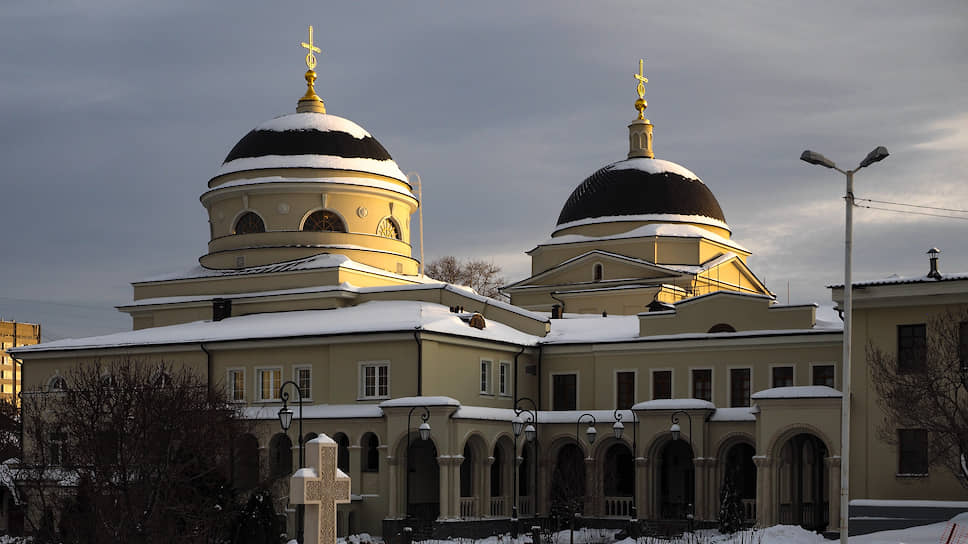 В 2011 году в собственность монастыря было передано здание Успенской церкви, до того находившееся в пользовании военного госпиталя. В ночь с 18 на 19 февраля 2017 года произошло обрушение сразу двух стен церкви. Было официально признано, что состояние здания угрожает жизни и здоровью людей. В результате была построена практически новая церковь