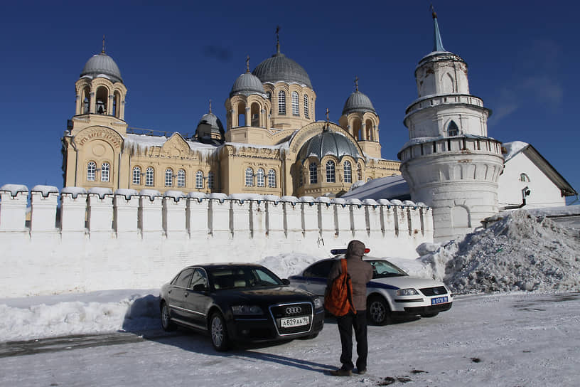 Храмовый комплекс на территории Свято-Николаевского мужского монастыря в Верхотурье