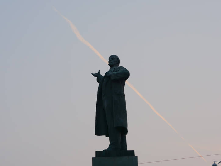 Памятник Ленину в Екатеринбурге