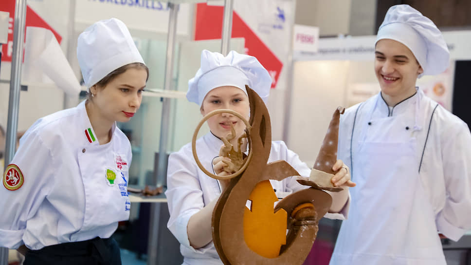 Хлебокомбинат активно участвует в движении рабочих профессий  WorldSkills.  Дарья Мальцева – призер WorldSkills 2019