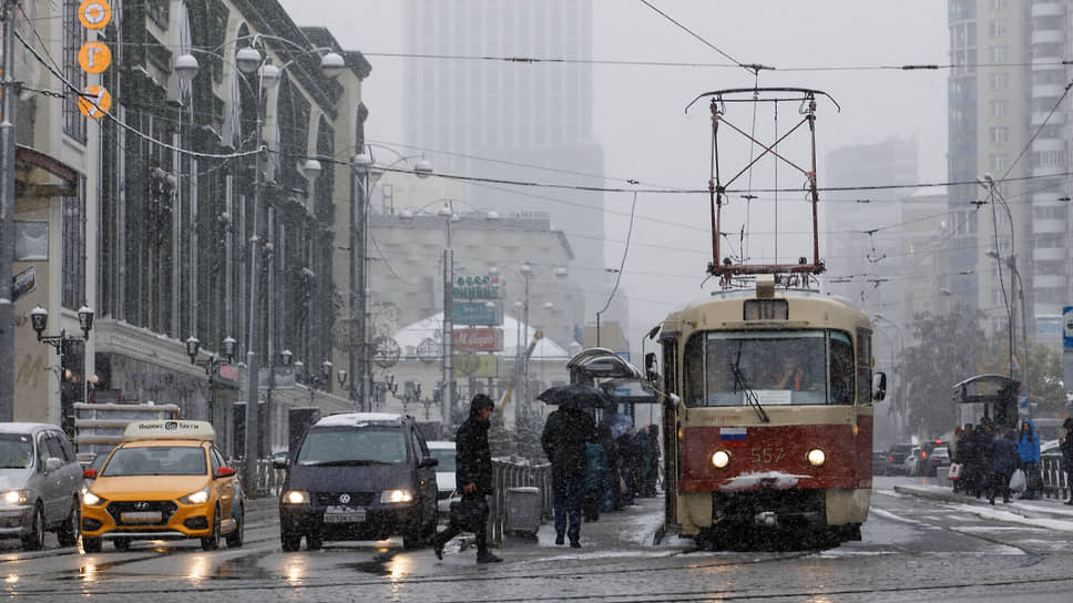 Снегопад в Екатеринбурге