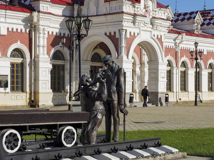 Музей истории, науки и техники Свердловской железной дороги (СвЖД) в Екатеринбурге. Здание первого Екатеринбургского вокзала