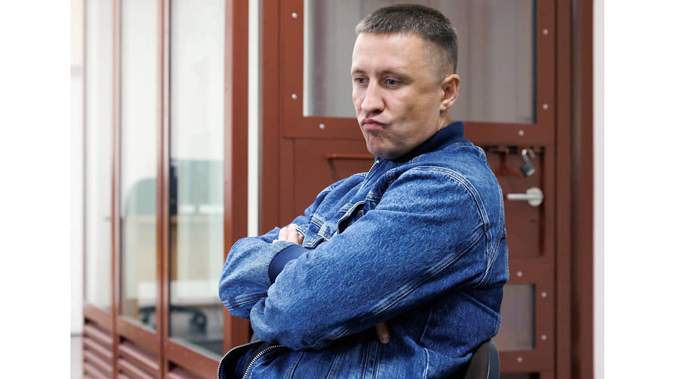 Александр Дисков, обвиняемый в хулиганстве и покушении на убийство во время заседания суда в Ленинском районном суде, в Екатеринбурге