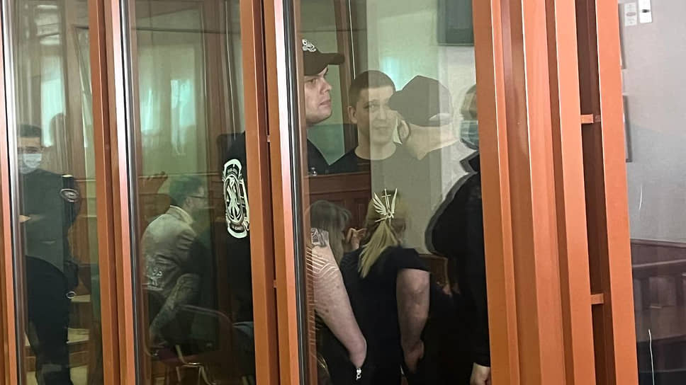 Вынесение приговора участникам массовой драки в букмекерской конторе BetBoom 