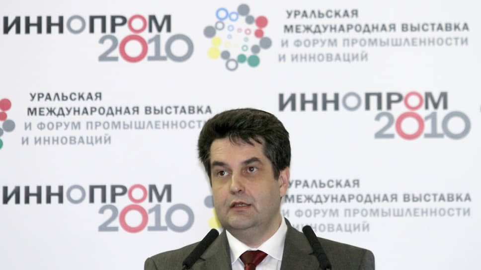 Николай Винниченко занимал должность уральского полпреда с 2008 по 2011 год. Затем возглавил Северо-Западный федеральный округ  