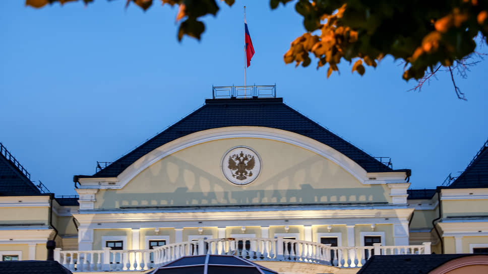 Резиденция полномочного представителя президента РФ в Уральском федеральном округе расположена в Екатеринбурге
