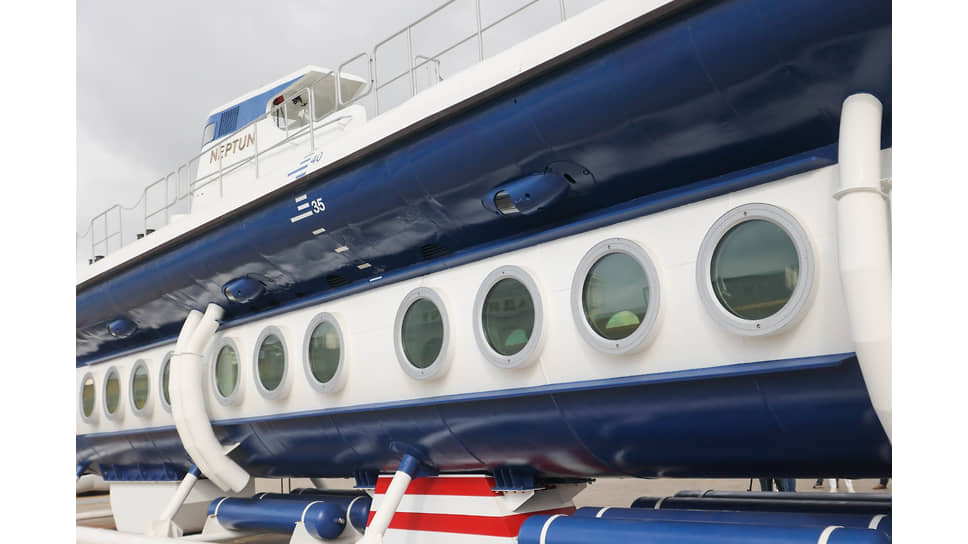 Презентация экскурсионной подводной лодки «Нептун» после наружной реставрации
