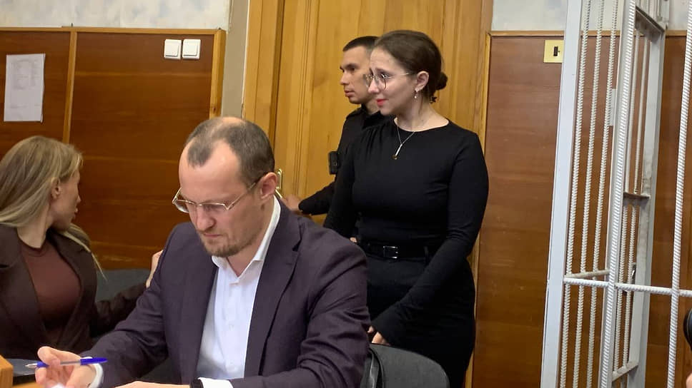 Допрос главного редактора Ura.ru Дианы Козловой на заседании по рассмотрению уголовного дела Дениса Аллаярова