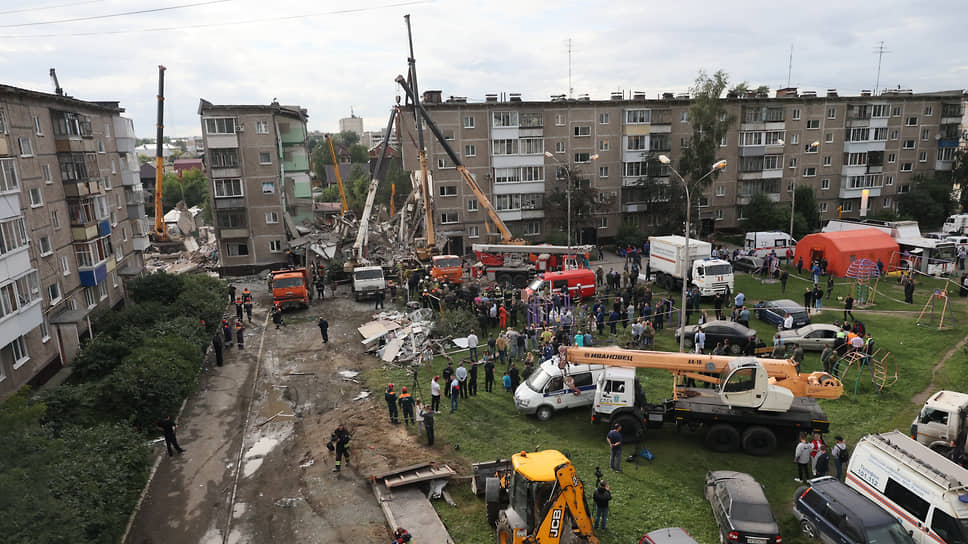 Последствия взрыва газа в жилом многоквартирном доме в Нижнем Тагиле