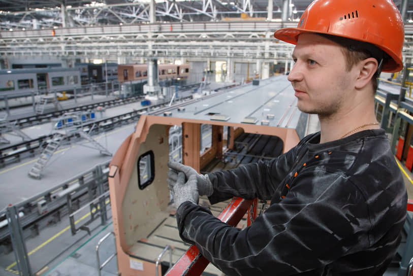 Нацпроект «Производительность труда и поддержка занятости» к 2024 году должен охватить 308 компаний Свердловской области