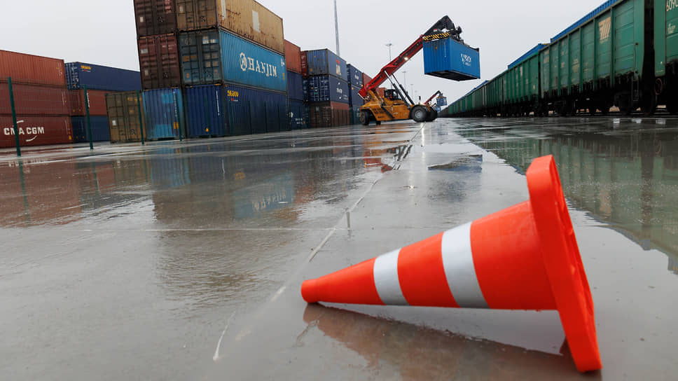 На фоне увеличения спроса на контейнерные перевозки на рынке наблюдается дефицит самих контейнеров