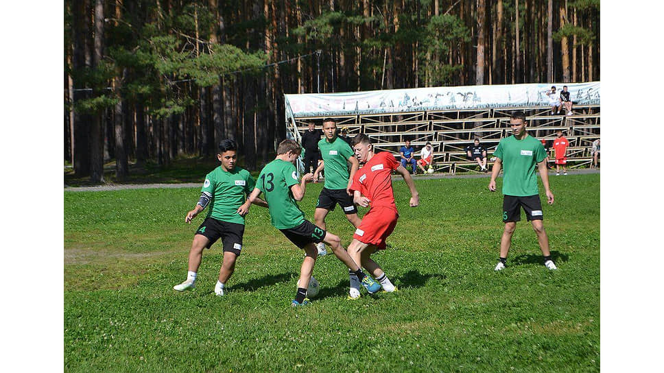 Участники Екатерининской Ассамблеи также подджерживают благотворительные инициативы по развитию спорта