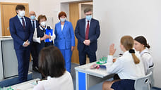 Глава Удмуртии: учителям республики повысят оклад на 10%