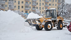 93 единицы спецтехники устраняют последствия гололеда в Ижевске