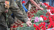 В ижевском Сквере Победы прошла акция «Свеча памяти»