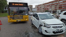 Два пассажира автобуса пострадали в ДТП в Ижевске