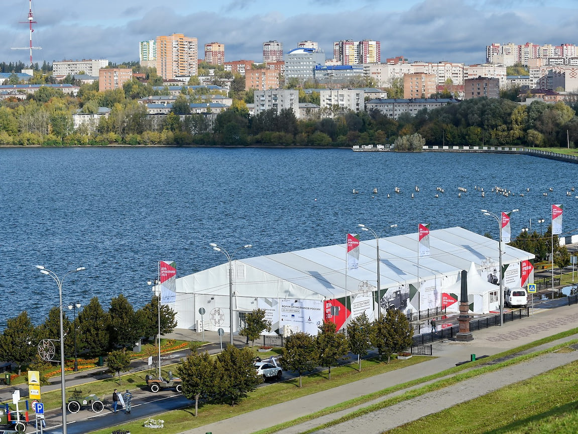 Кроме того, для гостей выставки развернут полевую кухню, проведут мастер-классы и другие  мероприятия