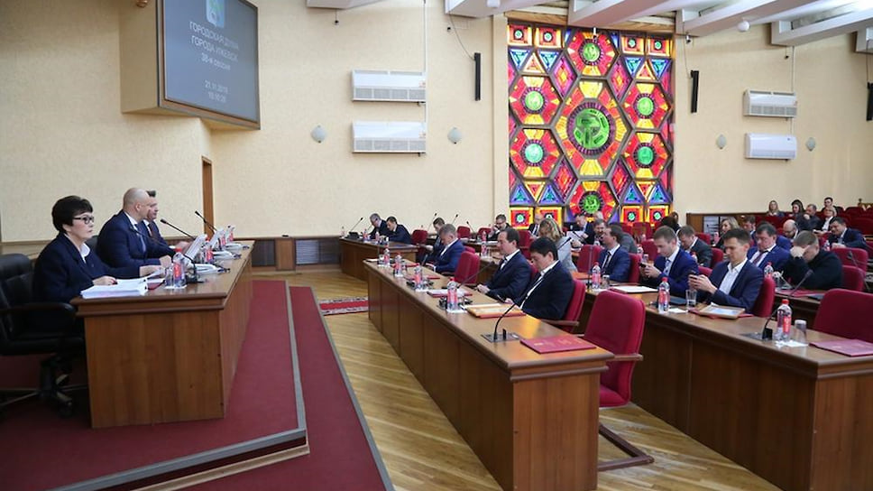 Как возможное сокращение комментировали представители фракций гордумы Ижевска