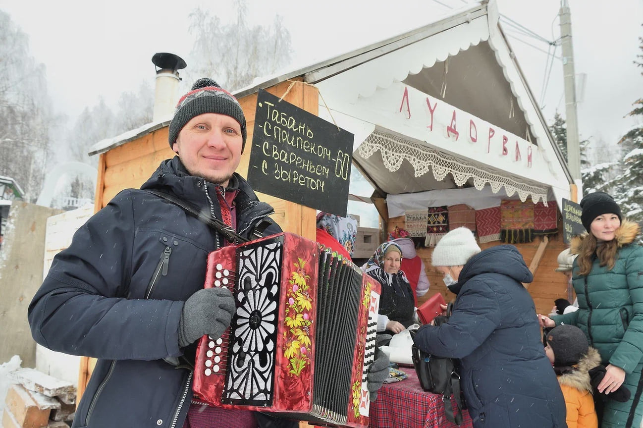 12 февраля в столице Удмуртии прошел восьмой фестиваль «Всемирный день пельменя». Мероприятие состоялось в парке имени Кирова